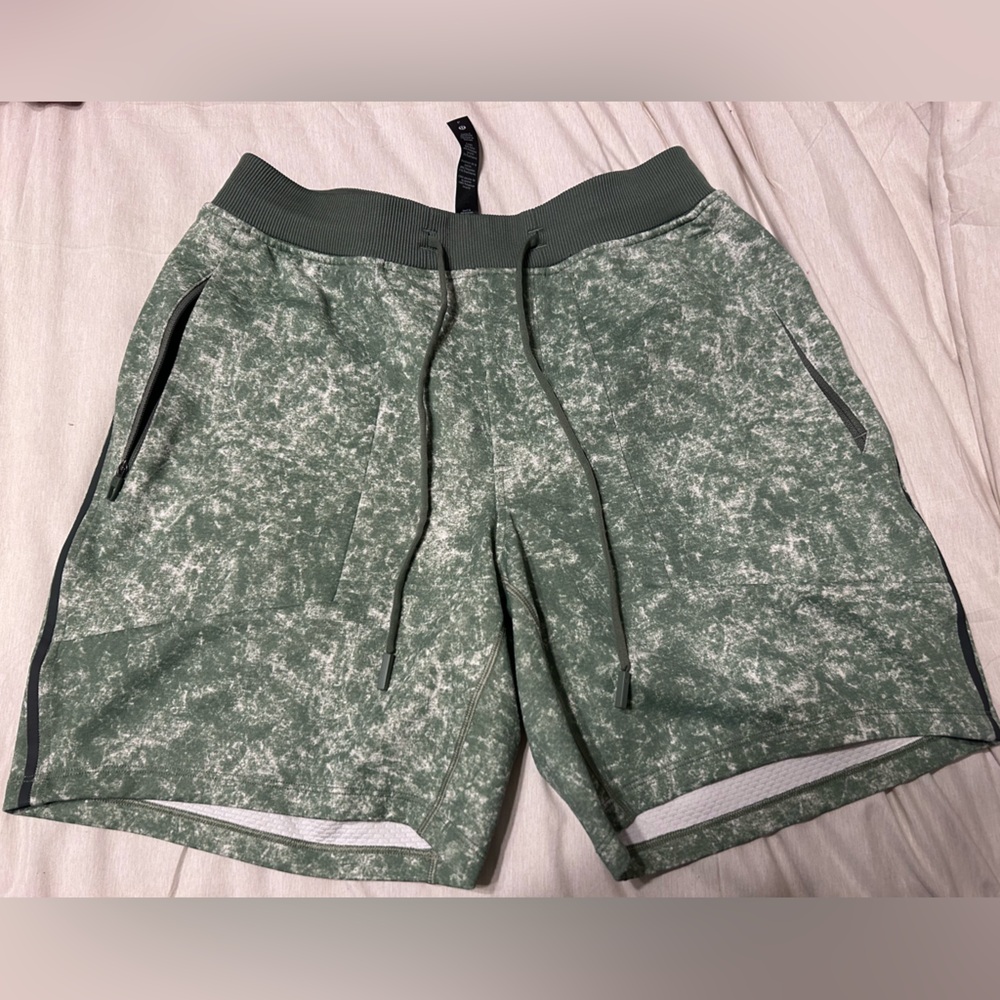 Men’s Lululemon